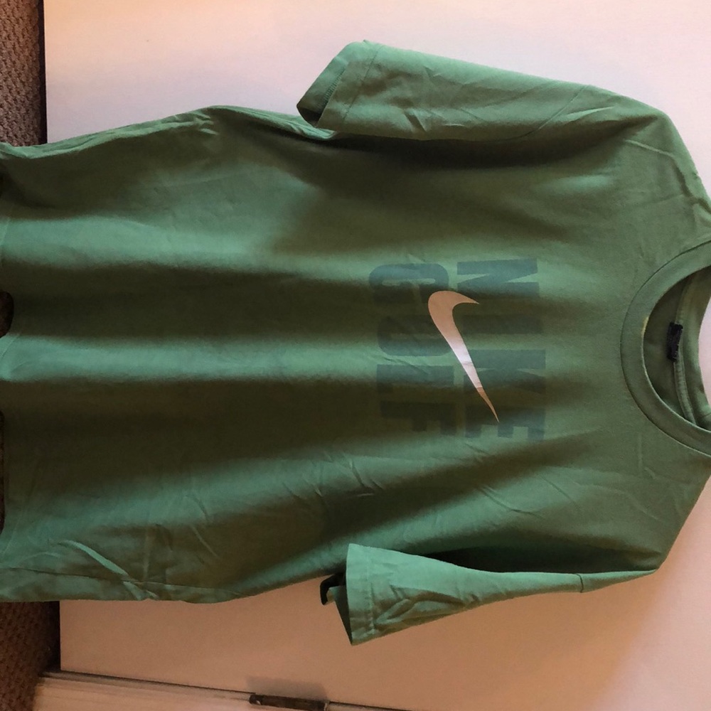 Nike golf green shirt